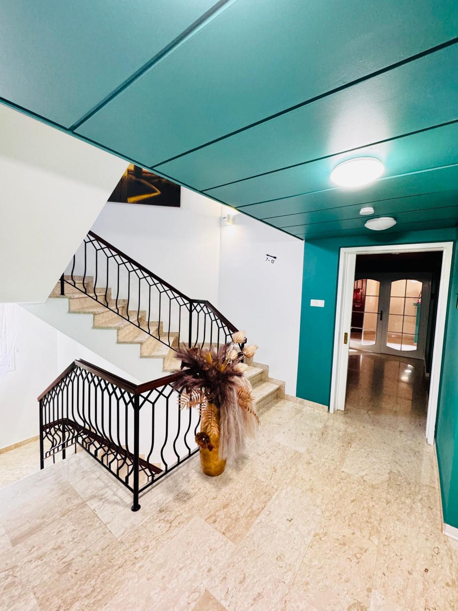 Apartment Modern Nr5 Private Kitchenette And Bathroom Limassol