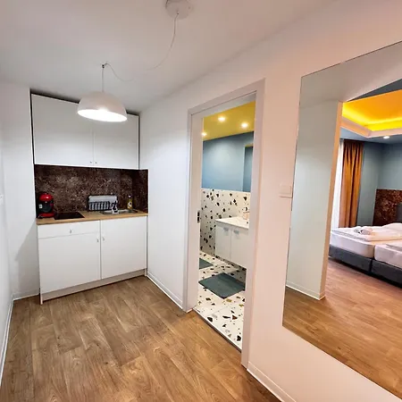 Modern Studio Nr5 Private Kitchenette And Bathroom Limassol Exterior photo