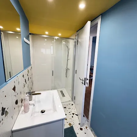 Modern Studio Nr5 Private Kitchenette And Bathroom Limassol Exterior photo